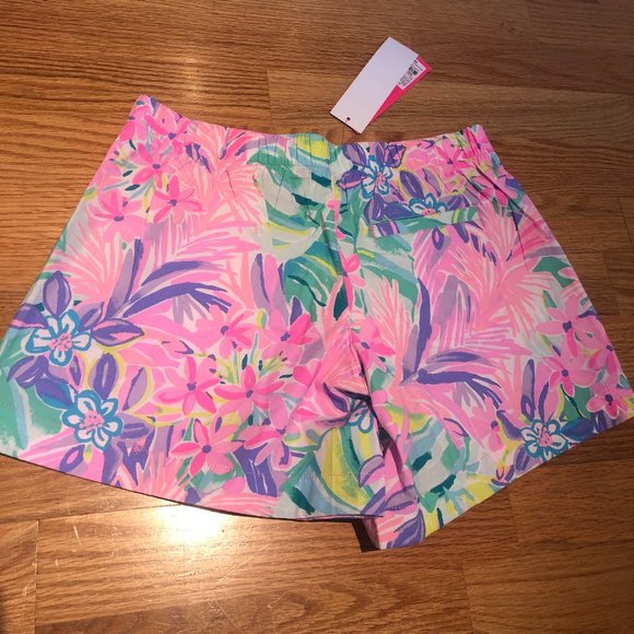 NWT Lilly Pulitzer Shorts - Picture 2 of 3